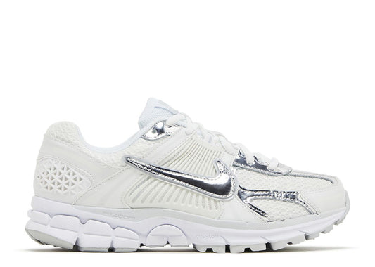 NIKE VOMERO 5 'CHROME TOE